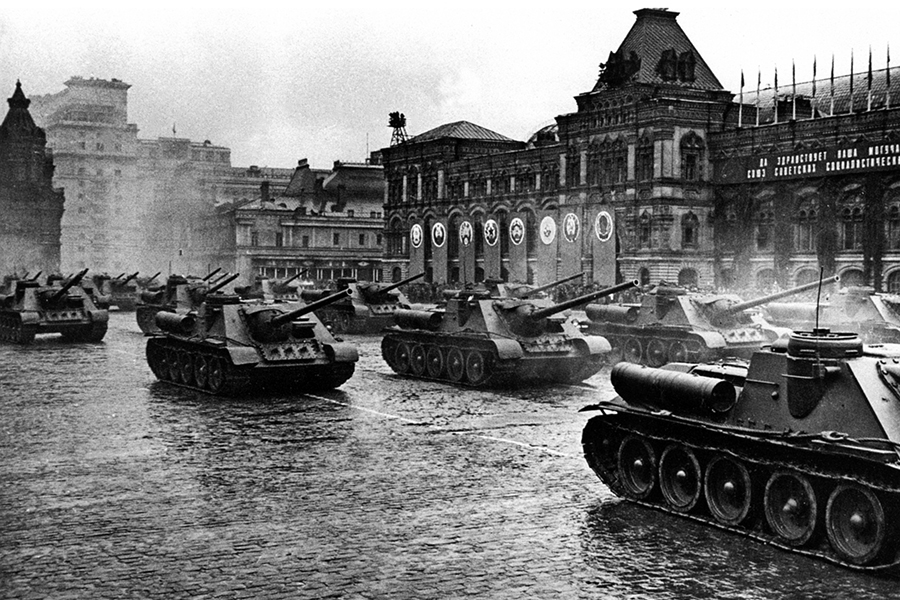 24 июня 2025 года, вторник: 80 лет назад в Москве состоялся Парад Победы, День Республики Чувашия, дни рождения Григория Котовского и Лионеля Месси