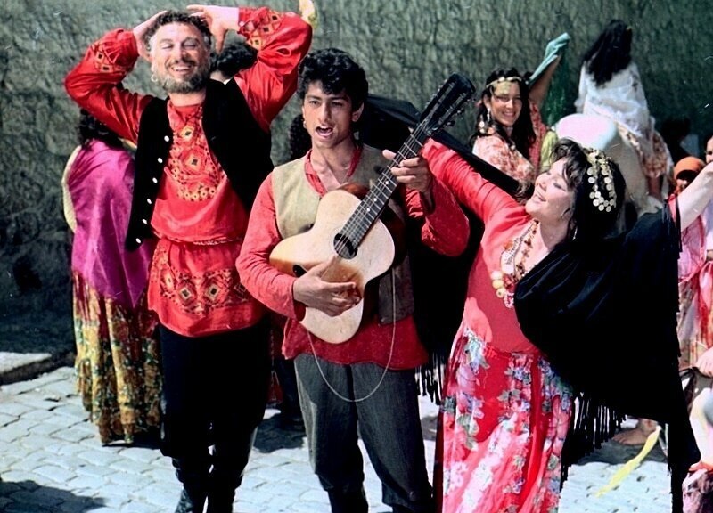 8 апреля 2026 года, среда: Международный день цыган, День российской анимации, 260 лет пожарной лестнице и 90 лет Президентскому полку Комендатуры Московского Кремля