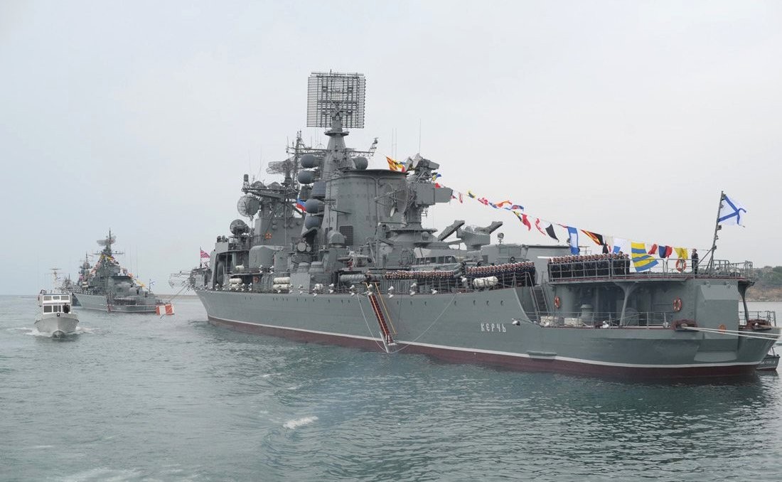 13 мая 2024 года, понедельник: День Черноморского флота ВМФ России, 270 лет назад учрежден первый в России государственный банк, 33 года назад вышла в эфир программа «Вести»