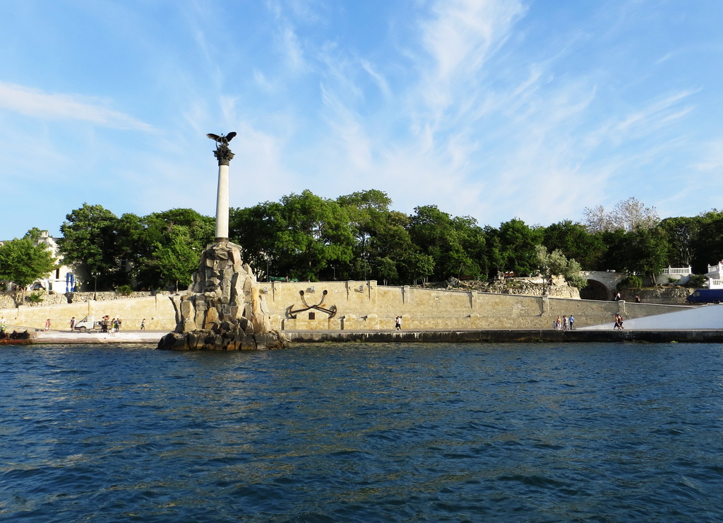 18 марта 2026 года, среда: День воссоединения Крыма с Россией, 95 лет электрической бритве, дни рождения Бориса Грачевского, Люка Бессона и Алексея Ягудина